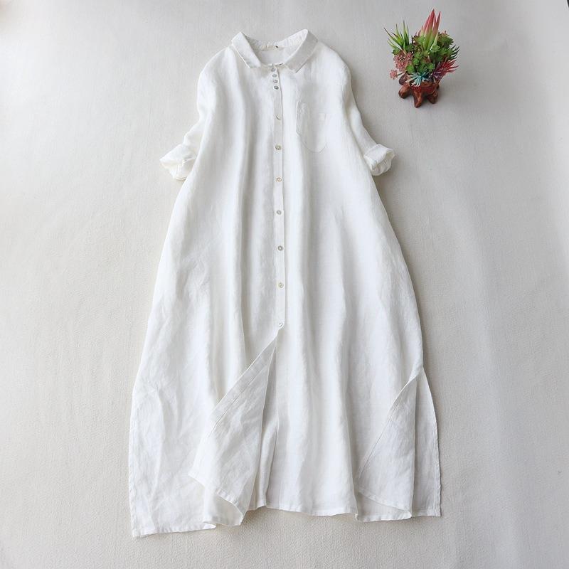 

Летнее платье-рубашка с лацканами и рукавами три четверти M белый