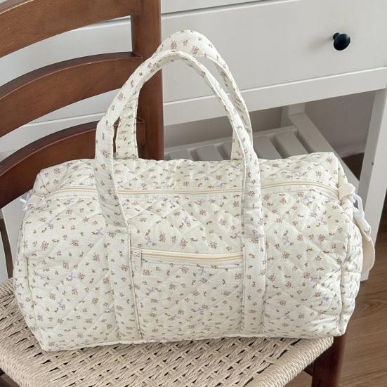 Quilted Travel Bag for Women Cute Floral Weekend Bag with Zipper Large Cotton Gym Bag Portable Workout Grocery Pouch