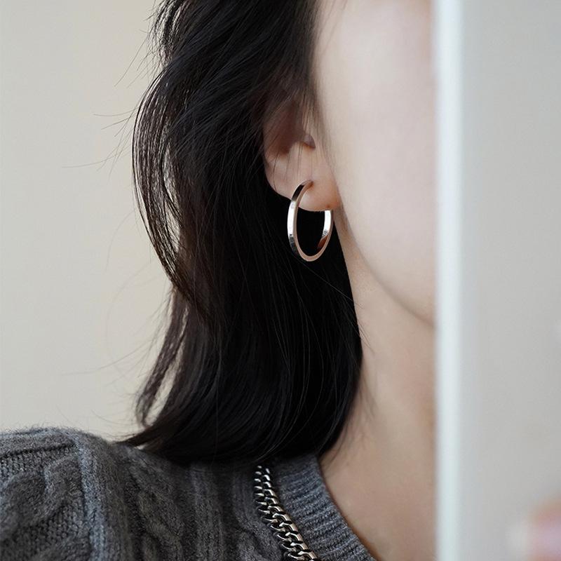 2025 Niche Design Feminine French Hoop Earrings - Plain Studs & Ear Clips