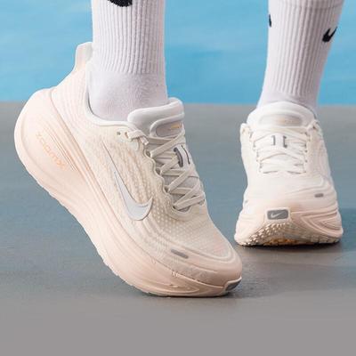 Zapatillas de Running de Temporada y Calcetines Deportivos para Mujer