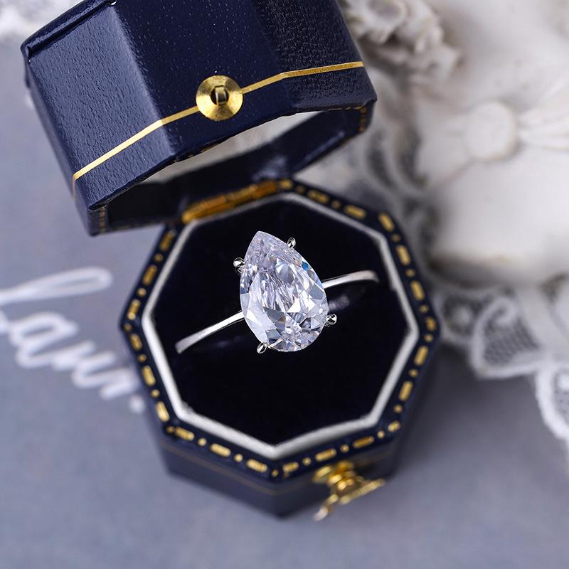 S925 Sterling Silver Teardrop 3 Carat Simulated Diamond Luxury Ring for Women - Elegant Wedding and Celebrity Style