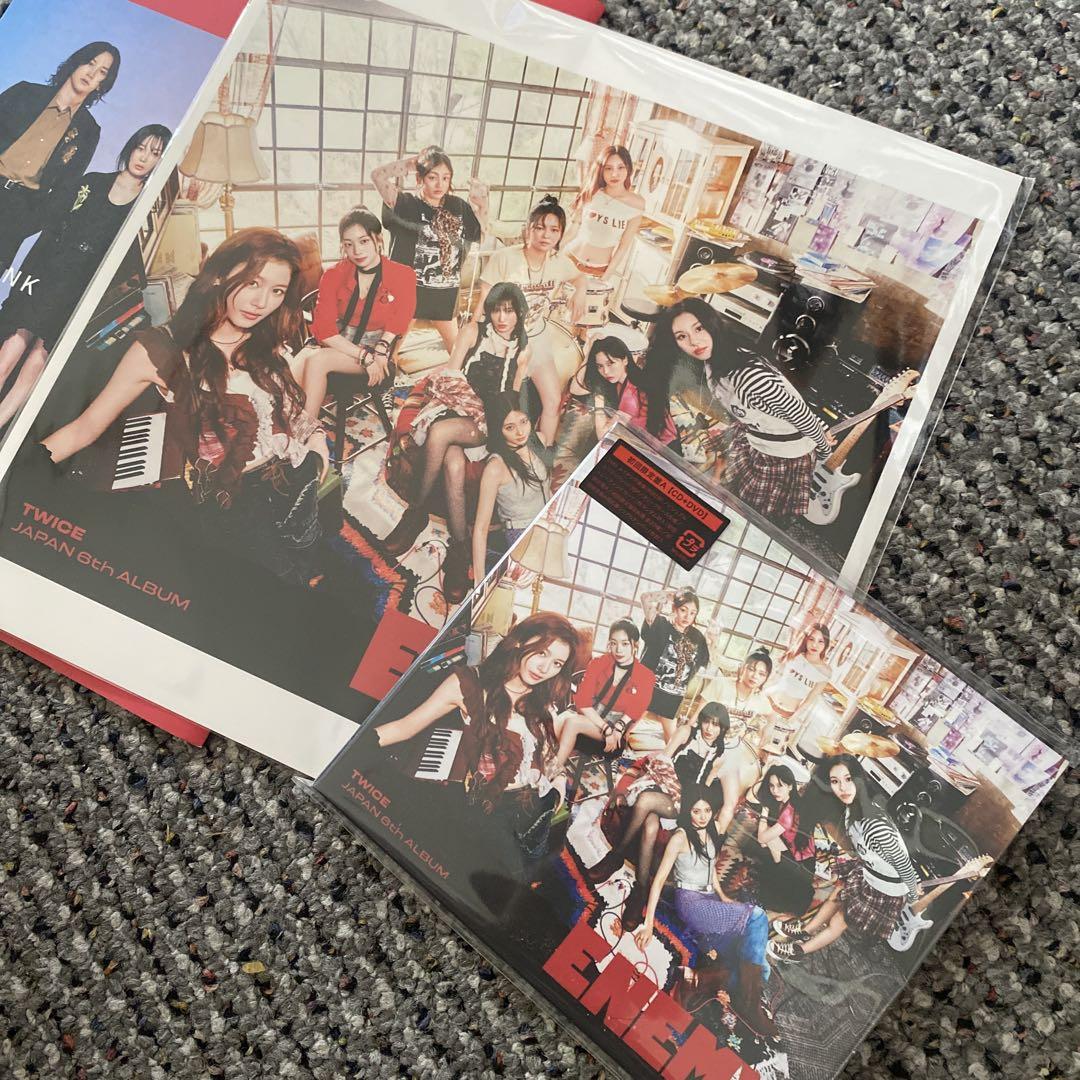 

[USED] TWICE ENEMY First Press Limited Edition A with Amazon Exclusive Mega Jacket