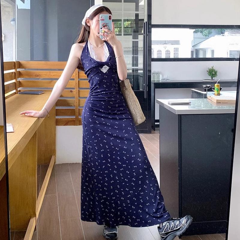 Floral Twisted Lace Halter Maxi Dress for Summer 2025