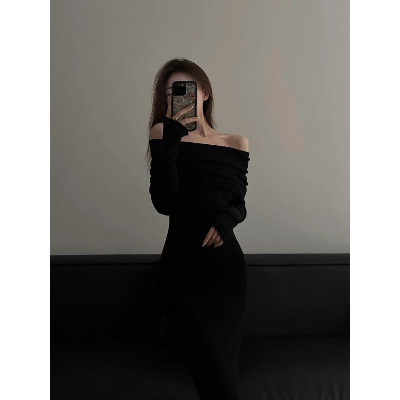 One-word shoulder temperament long-sleeved knitted dress women's autumn new slim-fitting and thin high-end dress long dress