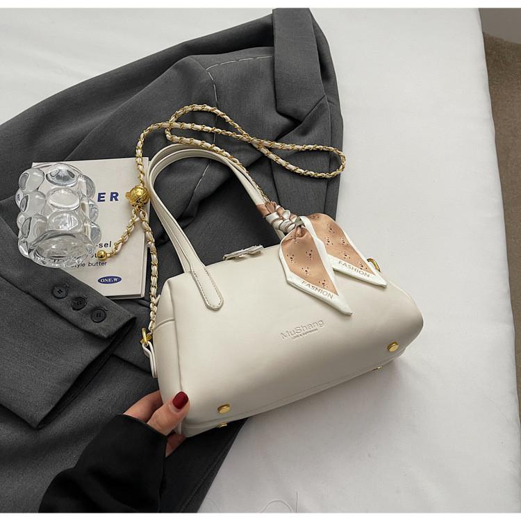 IELGY Retro Premium Underarm Bag, Solid Color Simple Fashion Chain Crossbody Shoulder Bag