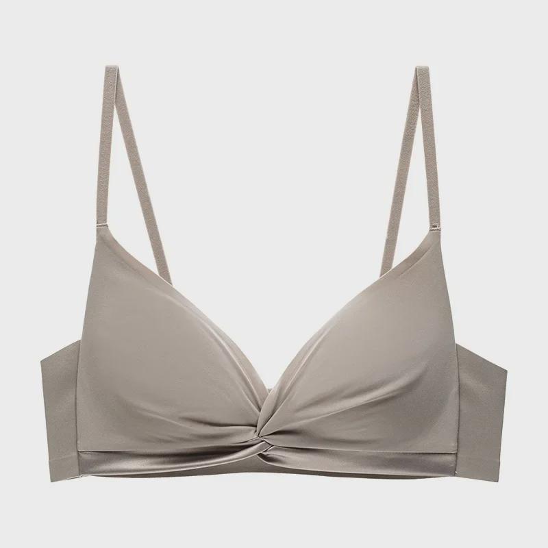 Podprsenka s trojúhelníčkovými košíčky podšitá morušovým hedvábím pro velká prsa - Proti ochabování, lehká, letní nošení