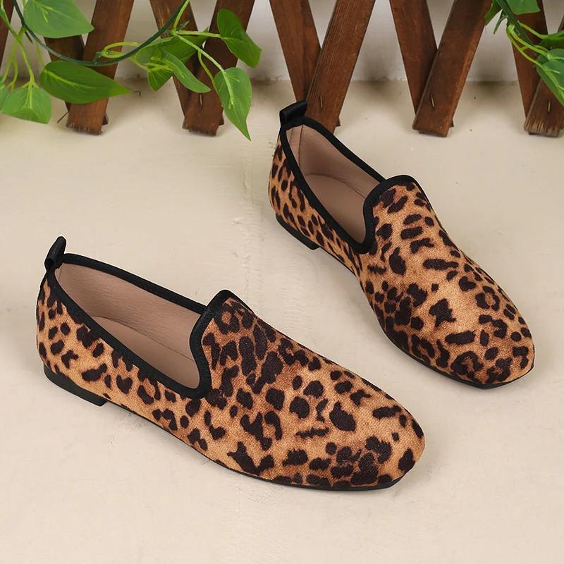 Sexy Leopard Women's Flats Shoes Women 2024 Light Loafers Outdoor Flat with Soft Bottom Ladies Shallow Shoes