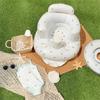 NASSIA Kinderbadestuhl, Aufblasbares Sofa mit Rückenlehne, Badehilfe, Sitztraining, Rutschfest und Wasserableitend (Blumen-Design)