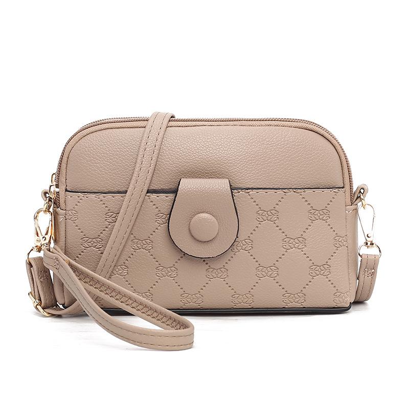 This Is A Popular Women's Bag In Spring and Summer. It's A Versatile Small Crossbody Bag for Work and A Mini Bag for Your Phone