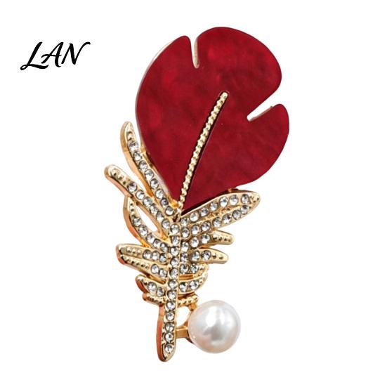 Alloy Feather Pin Faux Pearl Rhinestone Brooch, Decorative Lapel Clip Vintage Brooch for Women, Sweater Cardigan Coat Suit Jewelry Accessories