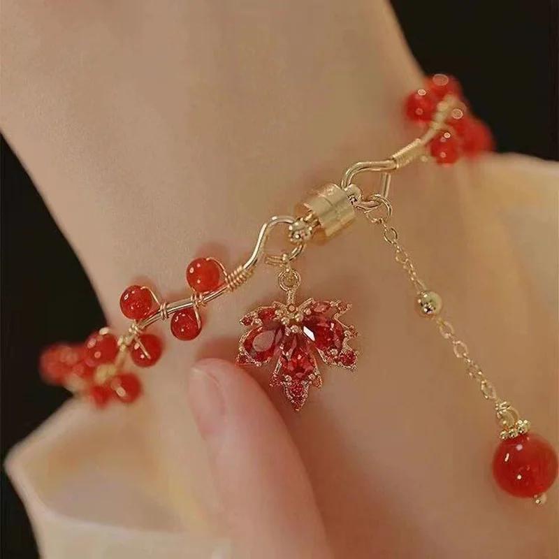 Jewelry Luxury Red Maple Leaf Stretch Shining Adjustable Gorgeous Temperament Bangle Bracelets Elegant Women Trend Accessories