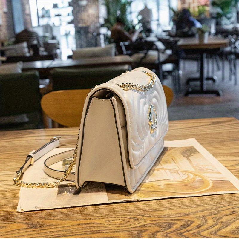 Versatile Shoulder Bag for Women  Casual Crossbody Bag  Handbag  Luxurious Fashion  Light  New