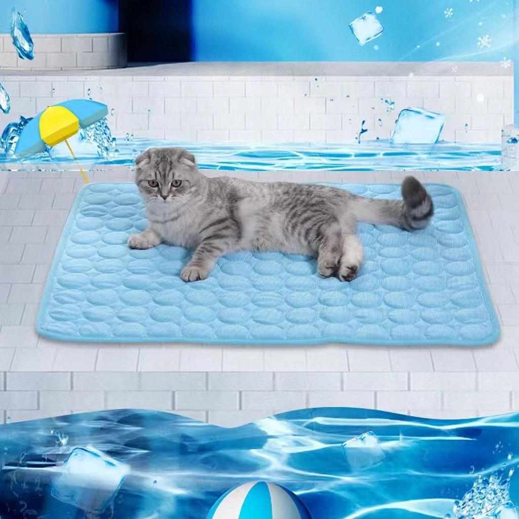 Pet Cooling Mat Heat Dissipation Breathable Comfortable Fashionable Pet Ice Pad for Summer XS (