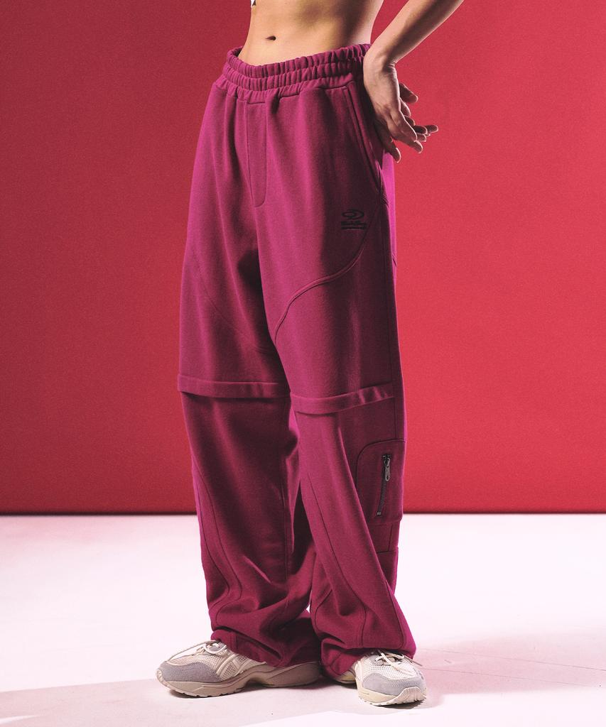 TRAVEL Curved Line Cargo Sweatpants Magenta