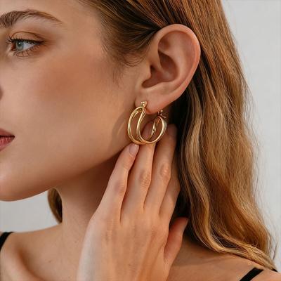 18 Karat Echtgold plattierte geometrische ovale hohle Ohrstecker einfache Ohrringe