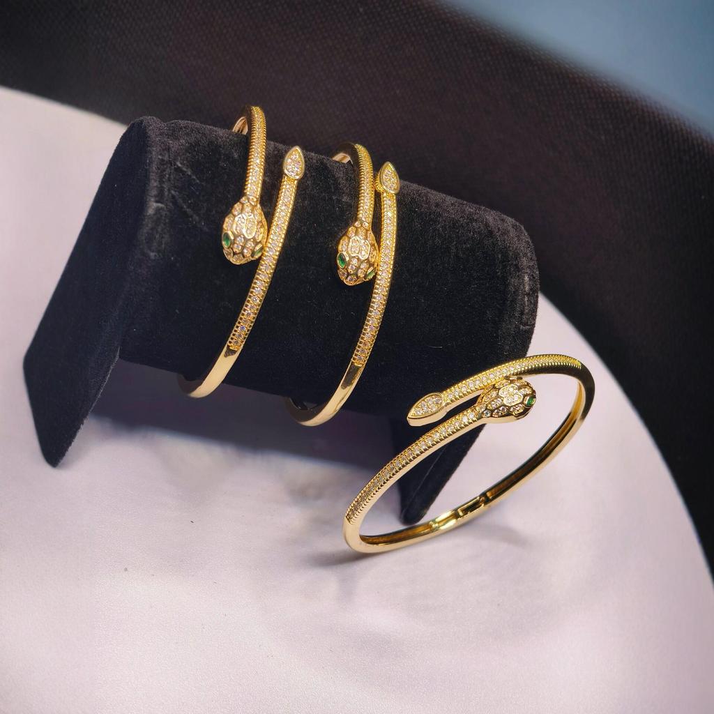 Luxurious European & American Style Zirconia Snake Bracelet - Elegant Open Cuff, Versatile High-End Fashion Accessory