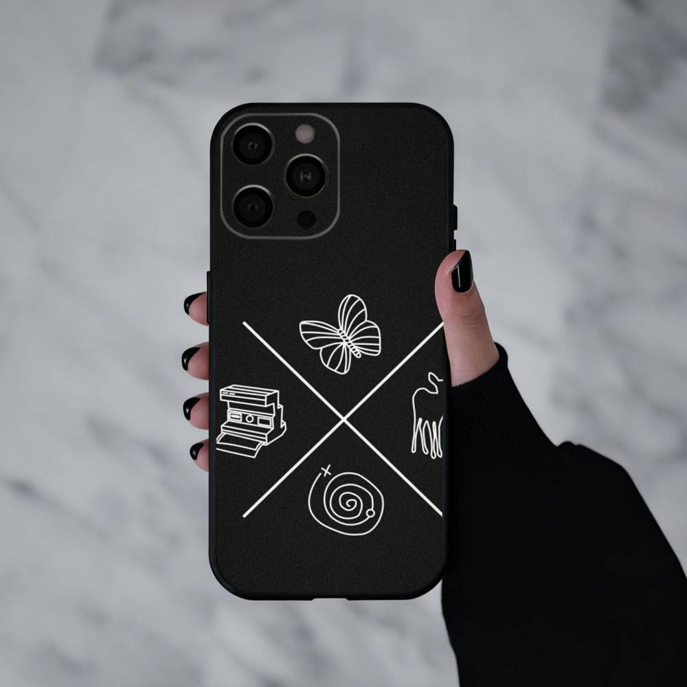 L-Life Is Strange Game Phone Case For iPhone 17pro, 16,15,14,13,12,11 X XR Plus,Others Soft Black Cover