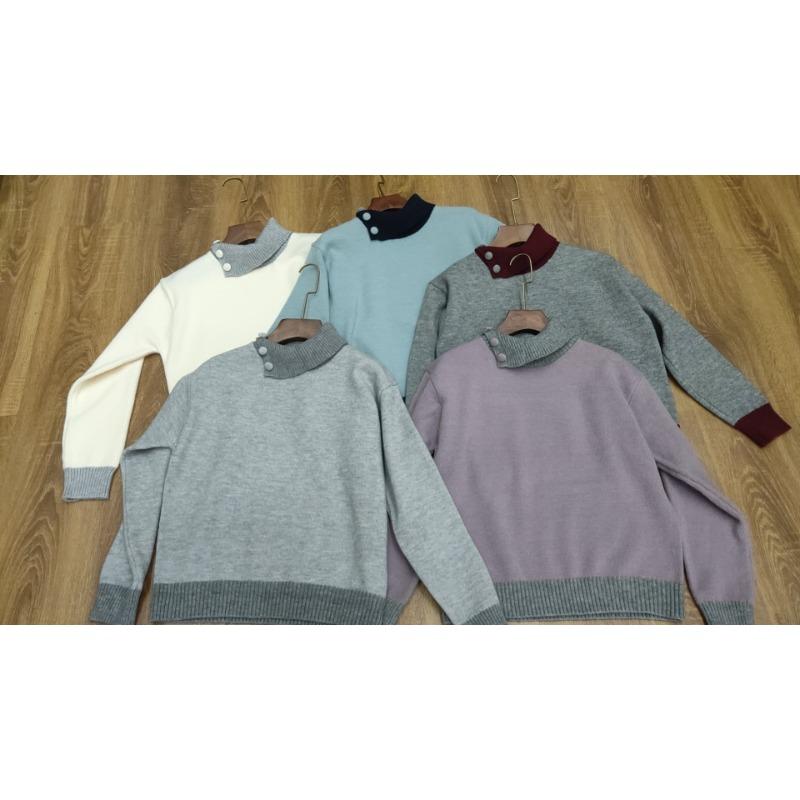 Contrasting color lapel sweater women's winter loose and gentle wind design sense unique knitted backing inner top thick