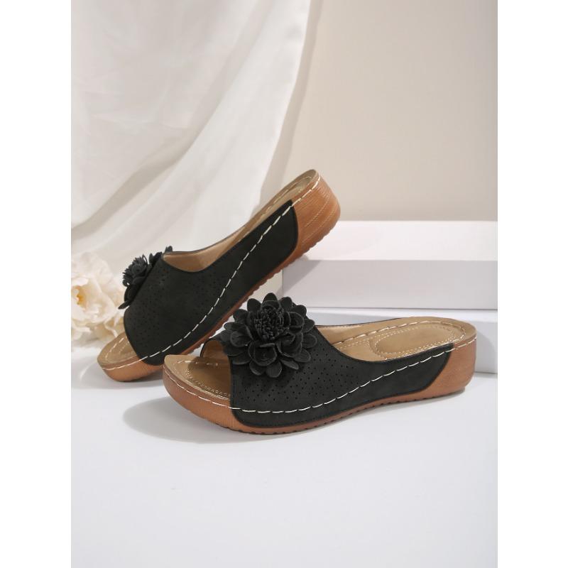 New slope heel flower large size cool slippers women's summer open toes wear platform slippers hole shoes