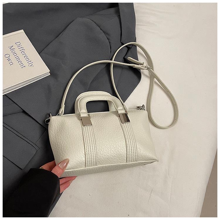 High-end small bag women's 2025 new spring and summer versatile messenger bag fashionable portable small square bag