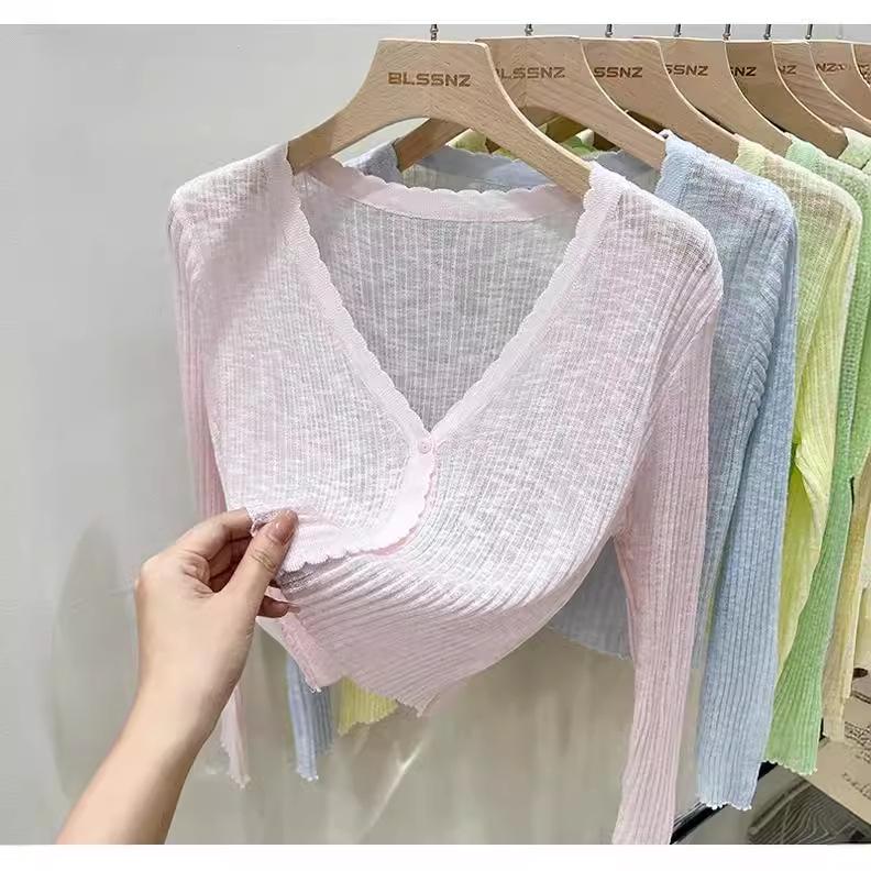 Svart Kofta med Lång Ärm i Is-Silke: Lättstickad sommartopp, Luftkonditioneringsskjorta, Solskyddssjal för kvinnor.