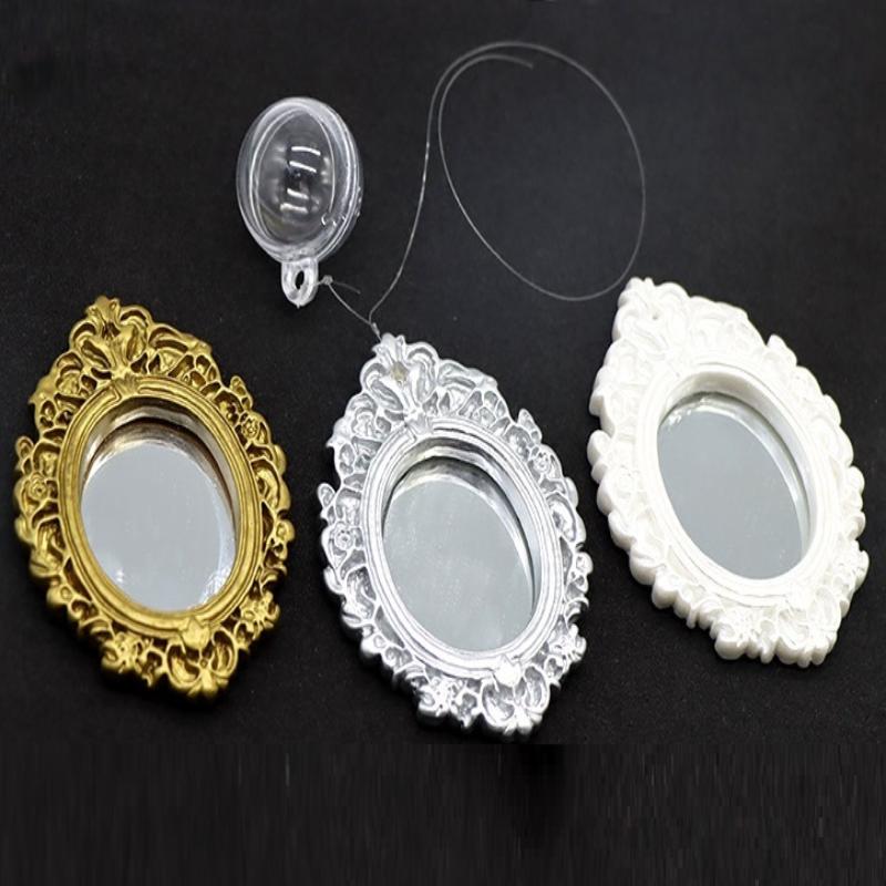 Betta Fish Exercise Mirror with Engraving Ideal for Retro Styled Aquatic Environment