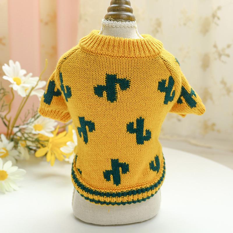 Autumn and Winter Warm and Comfortable Dog Sweater Clothes Pet Cat Clothing Flower Sweater Collection