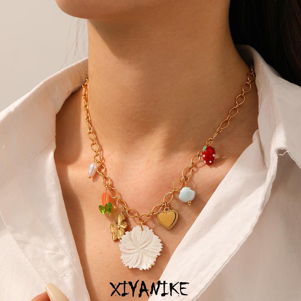 316L Stainless Steel Elegant White Flower Strawberry Shell Pendant Necklace Women Fresh Romantic Neck Chain Jewelry