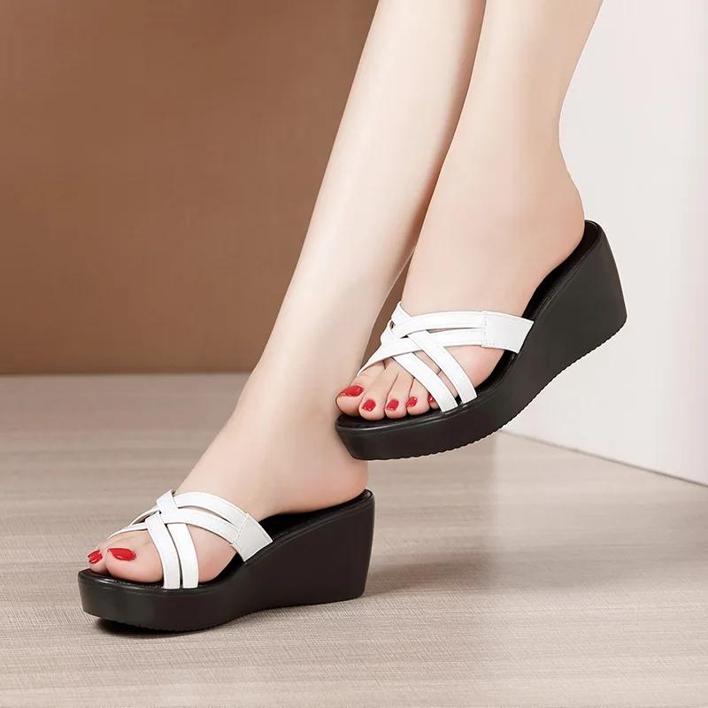 Big Size 32-43 Medium Heels Wedges Slippers Summer Platform Shoes Women 2025 Bright Leather Thick Sole Slides Casual Beach