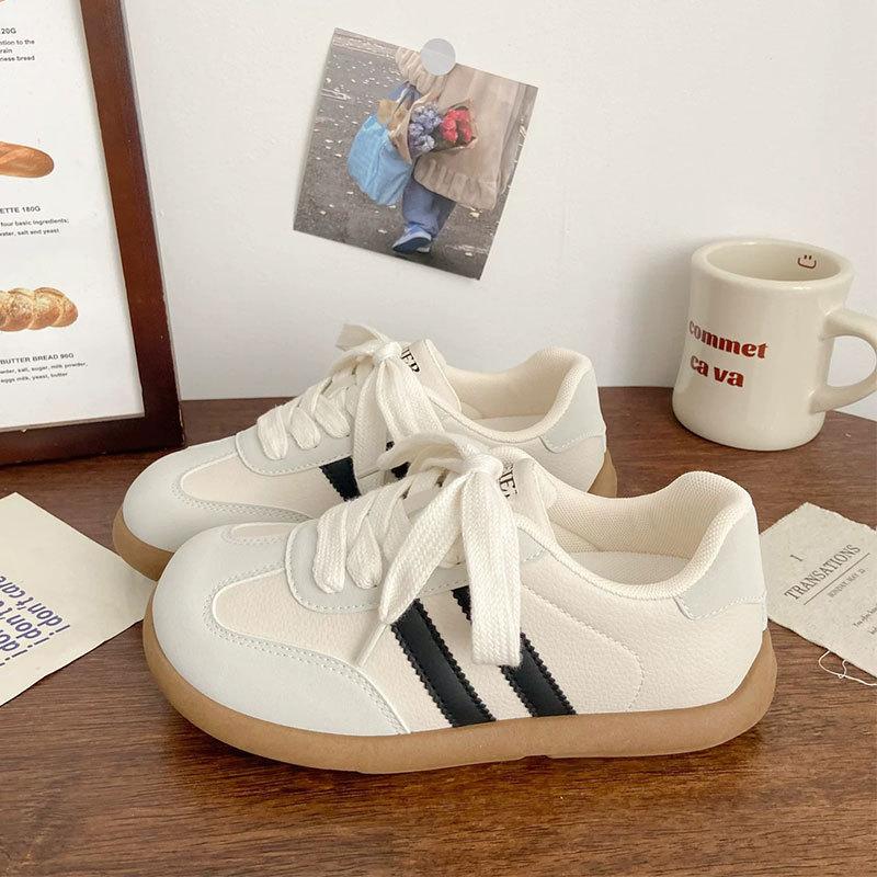 Versatile Chic Niche Korean Version of Student Sports Little White Shoes Women's 2025 Spring New Ugly Cute Round Head German Training Board Shoes