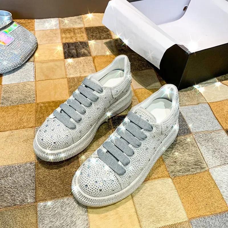 Women's Sneakers Luxury Rhinestones Women Causal Shoes Designer Platform Sport Shoes Fashion Comfort Women Shoes Plus Size