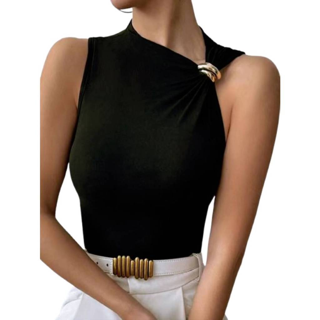 Streetwear T Shirt With Metal Ring Design For Youth And Teen Fashion