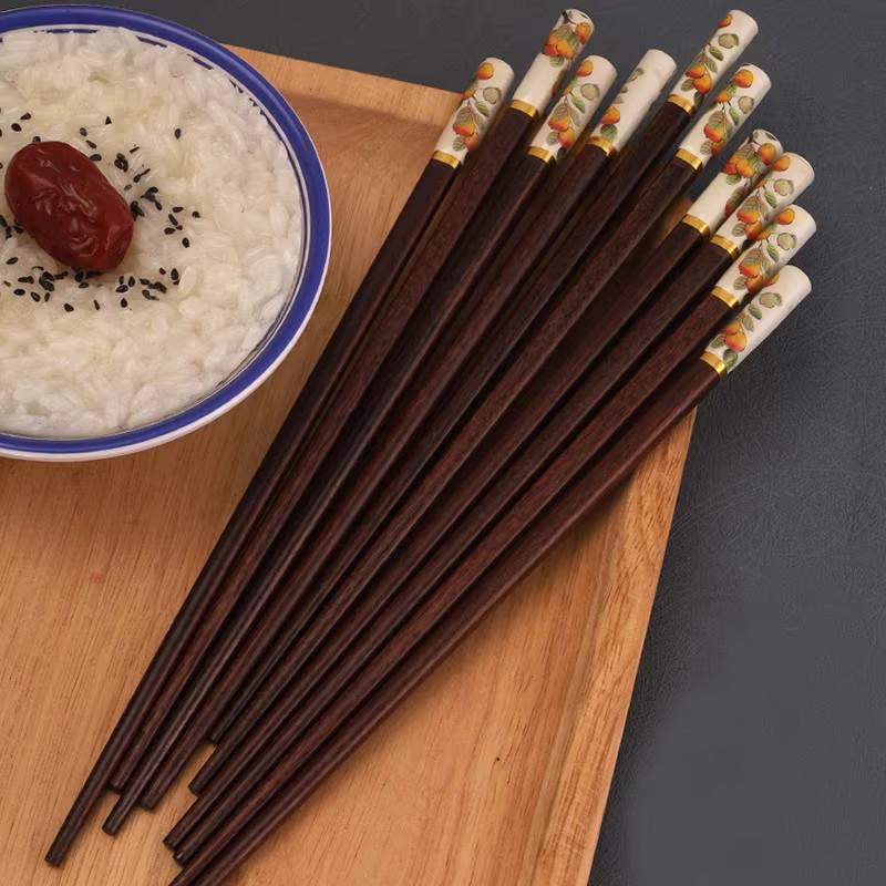 Hochwertige antibakterielle Essstäbchen aus Massivholz - Silvester & Chinesisches Neujahr, Schimmel- & Hitzebeständig, Kostenloser Versand