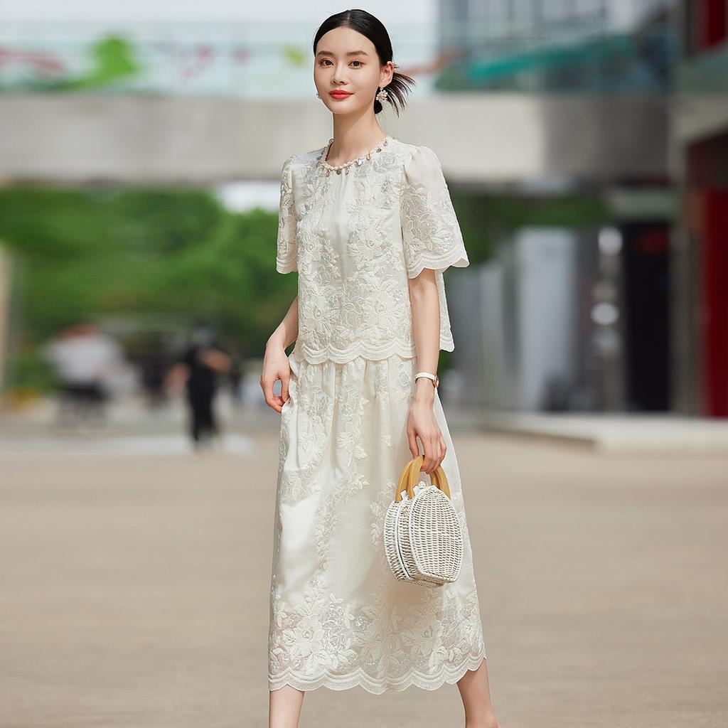 2025 Summer Embroidered Lace Two-Piece Set with Beaded Collar