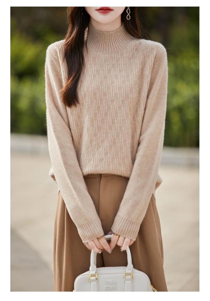Women's Pure Wool Jacquard Sweater: Half-Neck, Loose Fit, Slimming & Versatile for Autumn/Winter