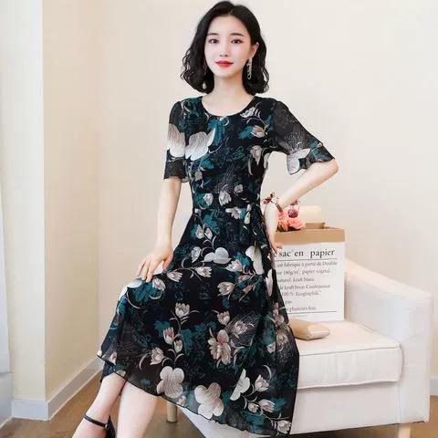 Short-sleeved straps, summer women's skirts, summer clothes, new popular temperament, waist and thin, wide and too floral long skirts