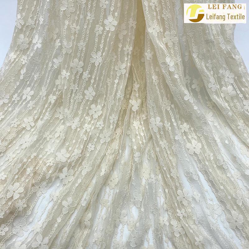 Neuer elastischer Brokat-Spandex-Rattan-Blumen-Spitzenstoff für Kleid oder Hemd