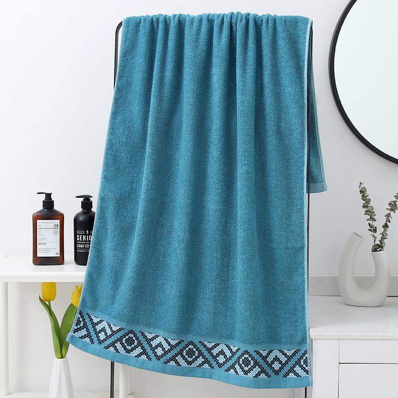 Soft and Comfortable Coral Velvet Striped Bath Towel Set, Durable and Quick-Drying, Suitable for Bathroom and Swimming Pool