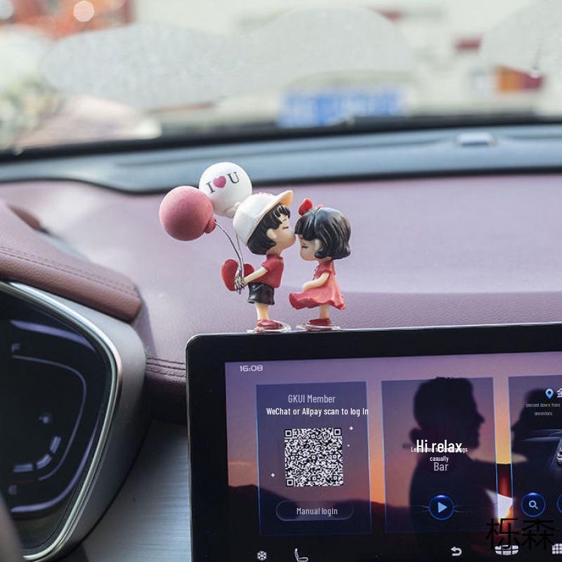 Creative Couple Car Dashboard Ornaments – Stylish Interior Decor