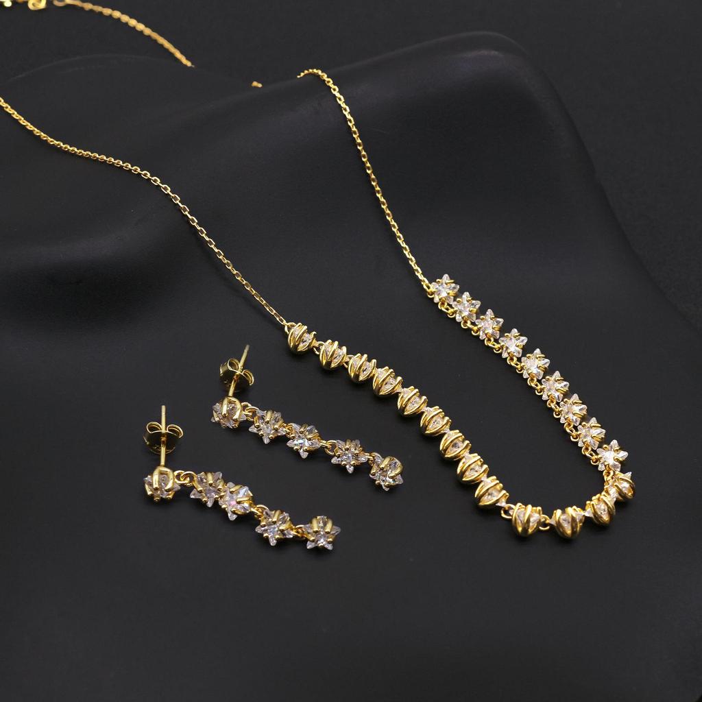 Elegant Round Zirconia Stud Earrings & Necklace Set In Pure Silver for Women