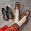 Johnature Damen-Schlupfschuhe aus echtem Leder im ethnischen Stil mit Retro-Druck, handgefertigte flache Schuhe mit weicher Sohle