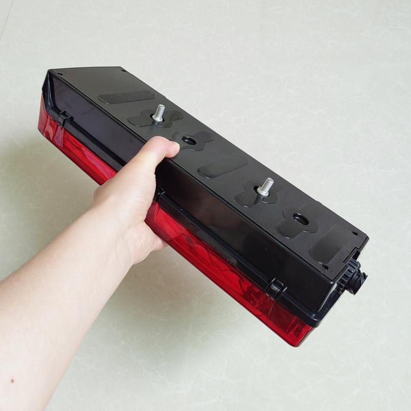 1Pc 24V Tail Light For Scania LED Rear Headlight With 7Pin Connector Plug Spare Parts