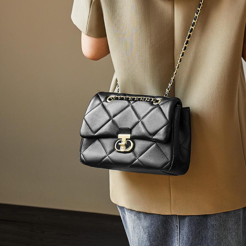 Mrs. Qiao Black Bag 2025 New Small Chain Bag Autumn Winter Women's Crossbody Bag Single Shoulder Genuine Leather Women's Bag