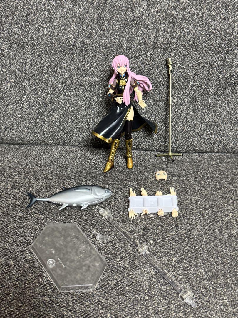 

[USED] figma Megurine Luka figure