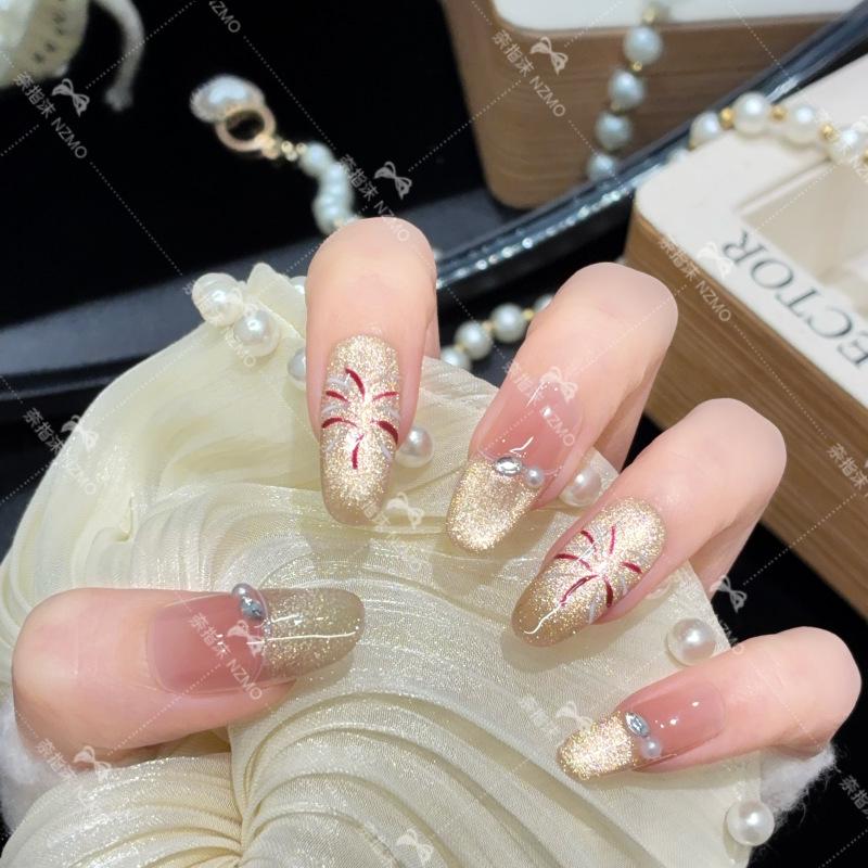 L66 Cat Eye Firework Design: Skin-Brightening Handmade Nails M (Medium Oval)