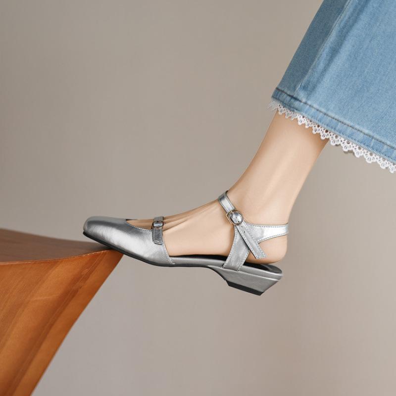 Summer empty sandals women's Korean version round head rubber soft sole women's flat sandals new large size shoes bag head sandals