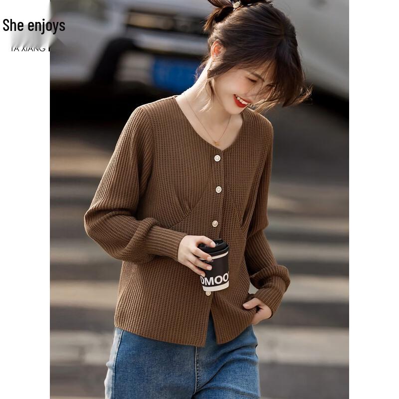 Women s Textured Long-Sleeve Blouse M