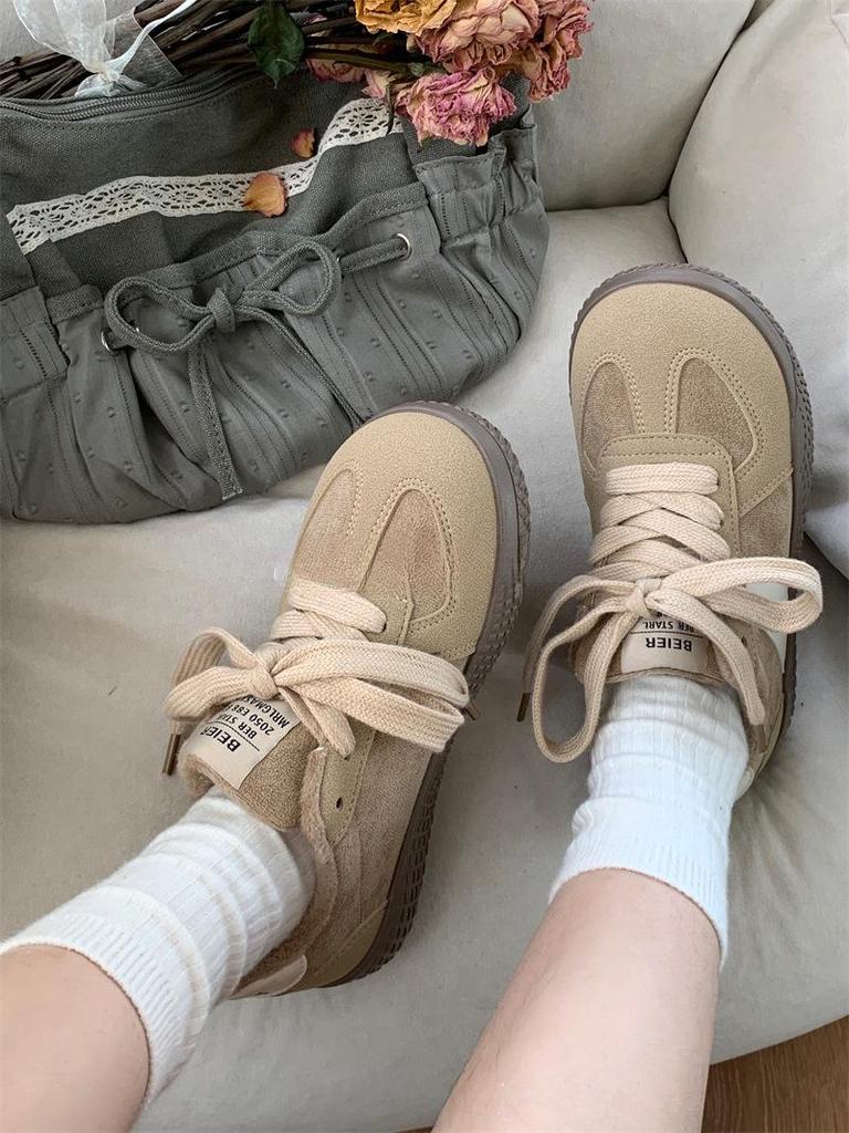 Jesień/Zima 2024 Retro Ciepłe Bawełniane Okrągły Nosek Wyściełane Futerkiem Buty Deskorolkowe Codzienne Niemieckie Trenery Buty Zimowe dla Kobiet i Mężczyzn