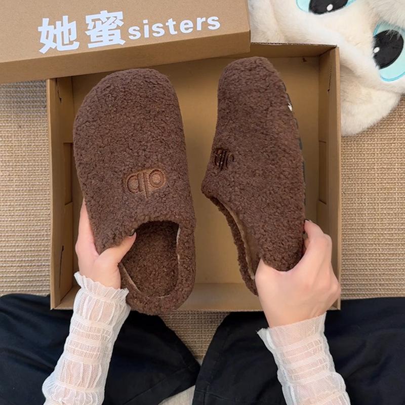 

2025 autumn and winter new bag head ultra-light thick-soled casual and comfortable slippers women s fashion versatile Mao Mao women s shoes slippers 40 верблюд