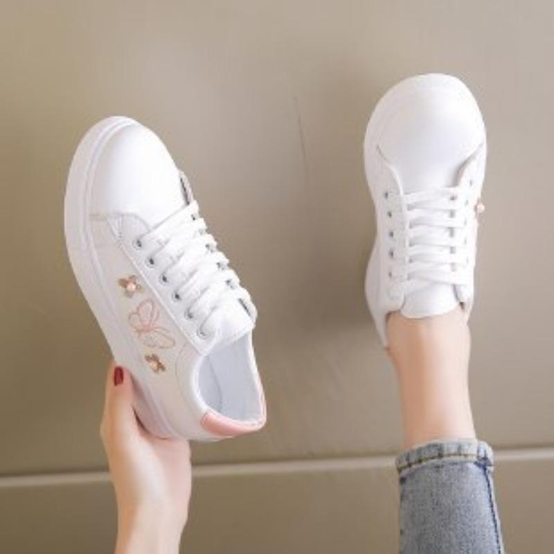 2026 Women's Sneakers Fashion Breathable Flat Shoes Woman Soft Sole Walking Vulcanized Shoes Women Casual Sneaker